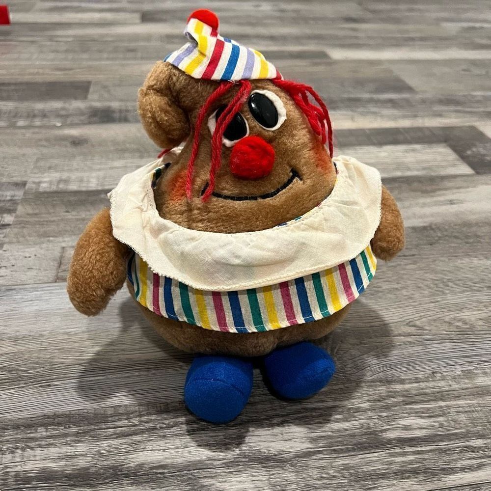 Vintage 1984 The Morsel Family Nestle P Nutty the Clown Plush Toy